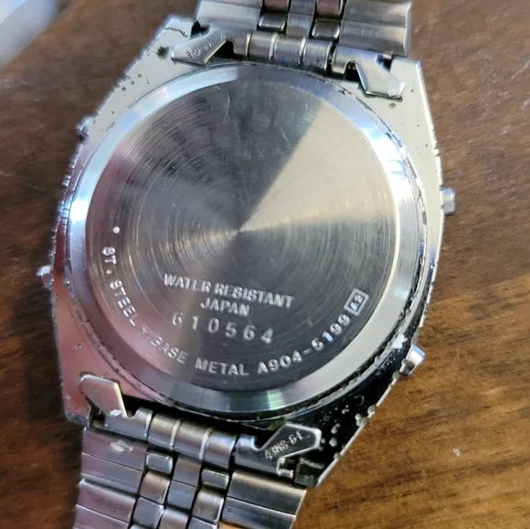 80's Vintage Seiko Digital Watch - Picture 6 of 7